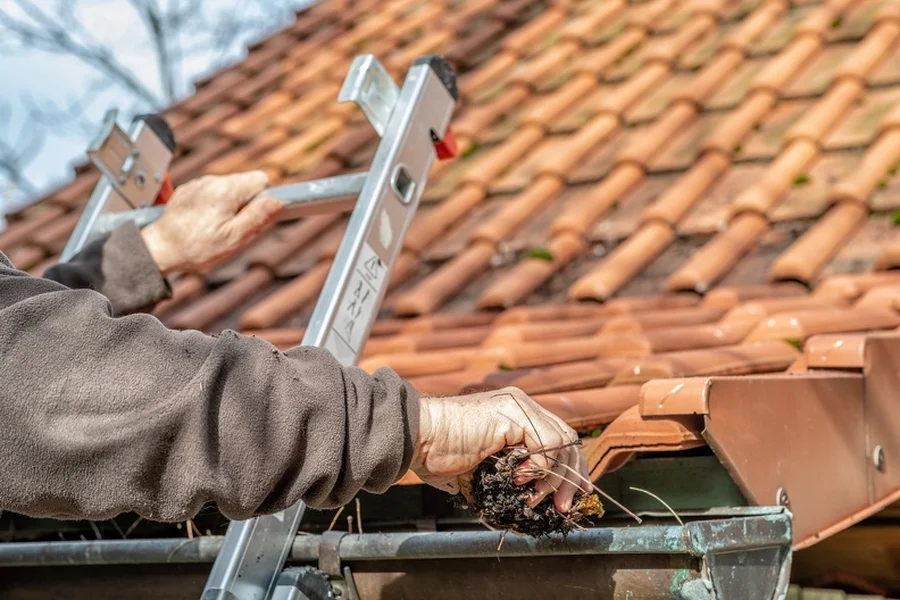 Common Mistakes Homeowners Make When Cleaning Their Gutters Glen Allen, VA